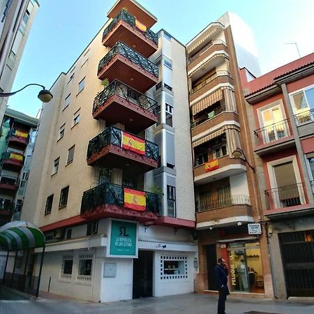 Appartamento Alojamiento Plaza Chirinos Cordova Esterno foto